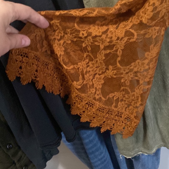 POLLY & ESTHER | Lace Duster - Picture 3 of 5